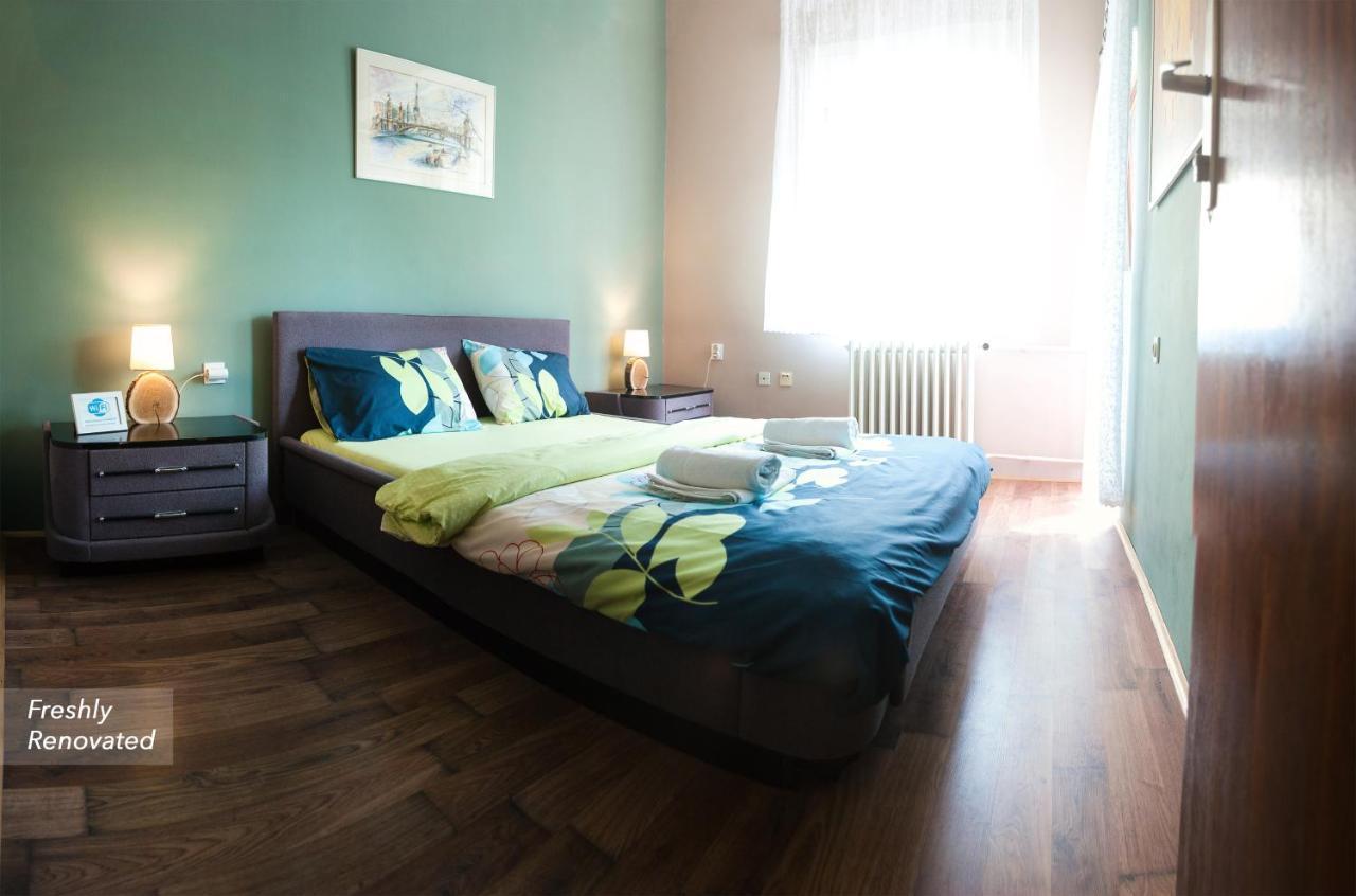 Universe Rooms & Apartments 斯科普里 外观 照片